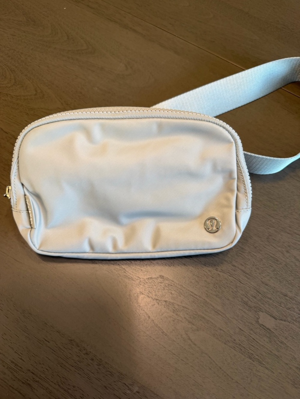 Lululemon Everywhere Belt Bag NWT Jade Grey